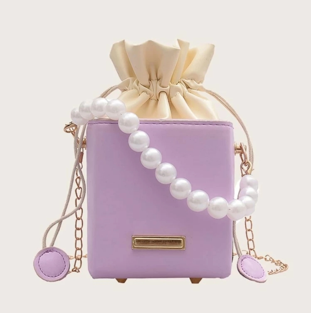 Purple mini purse with gold chain